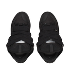 Curb Triple Black