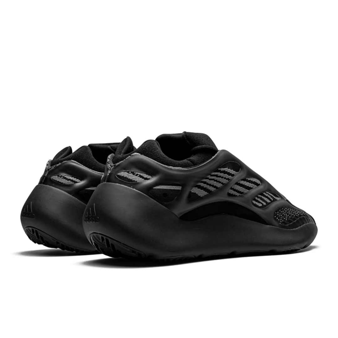 YZY - 700 V3 "Alvah"